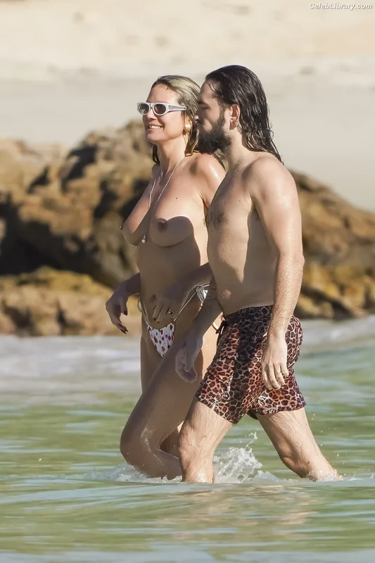 Heidi Klum photo 1 of 1639