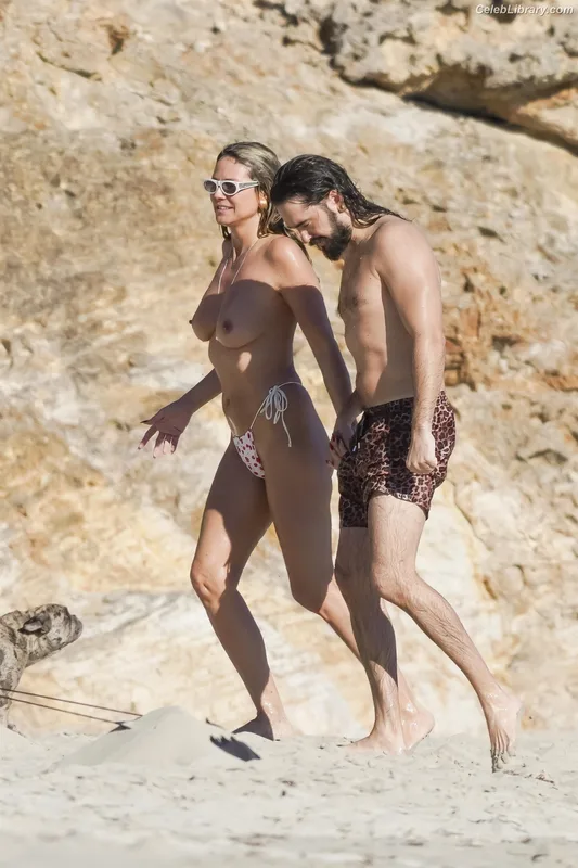 Heidi Klum photo 12 of 1639