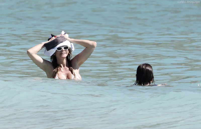 Heidi Klum photo 5 of 1639