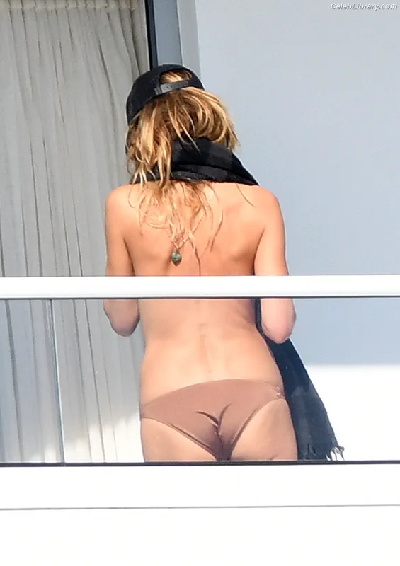 Heidi Klum photo 5 of 1639