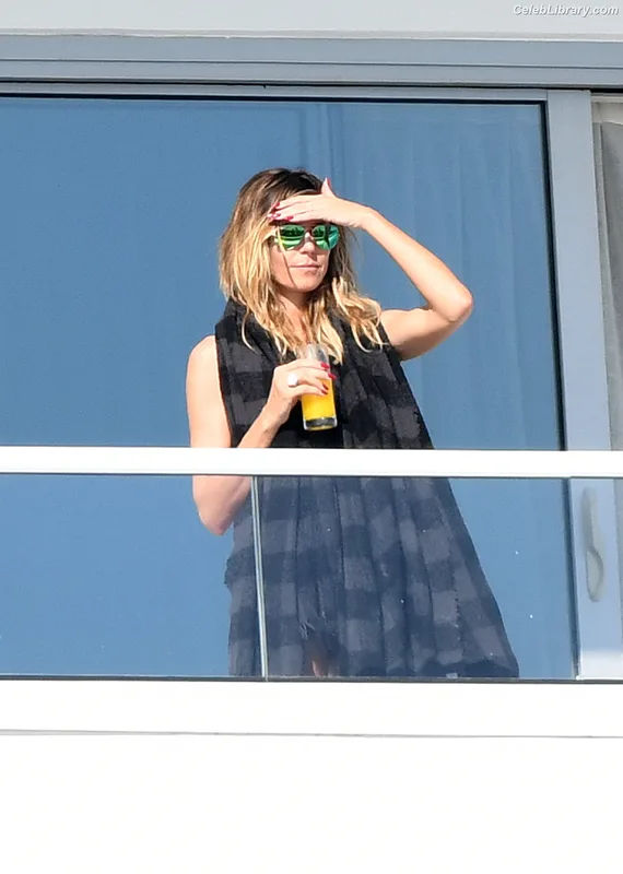 Heidi Klum photo 2 of 1639