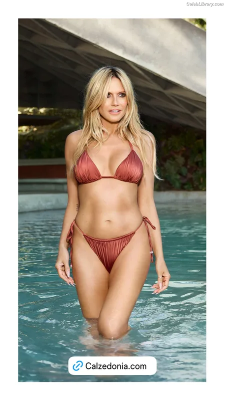 Heidi Klum photo 8 of 1639