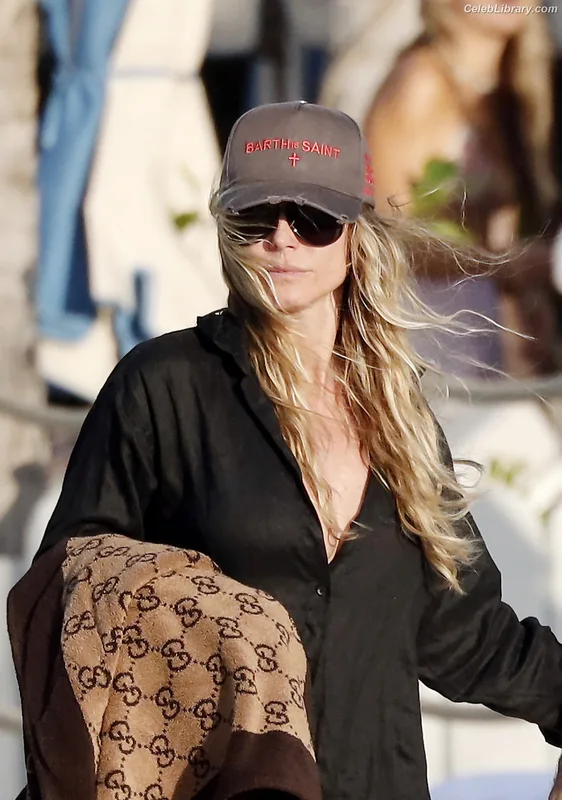 Heidi Klum photo 21 of 1639
