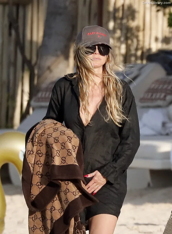 Heidi Klum photo 24 of 1639