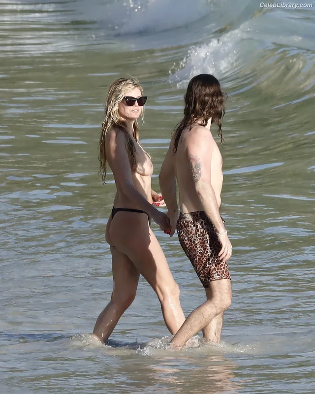 Heidi Klum photo 1 of 1639