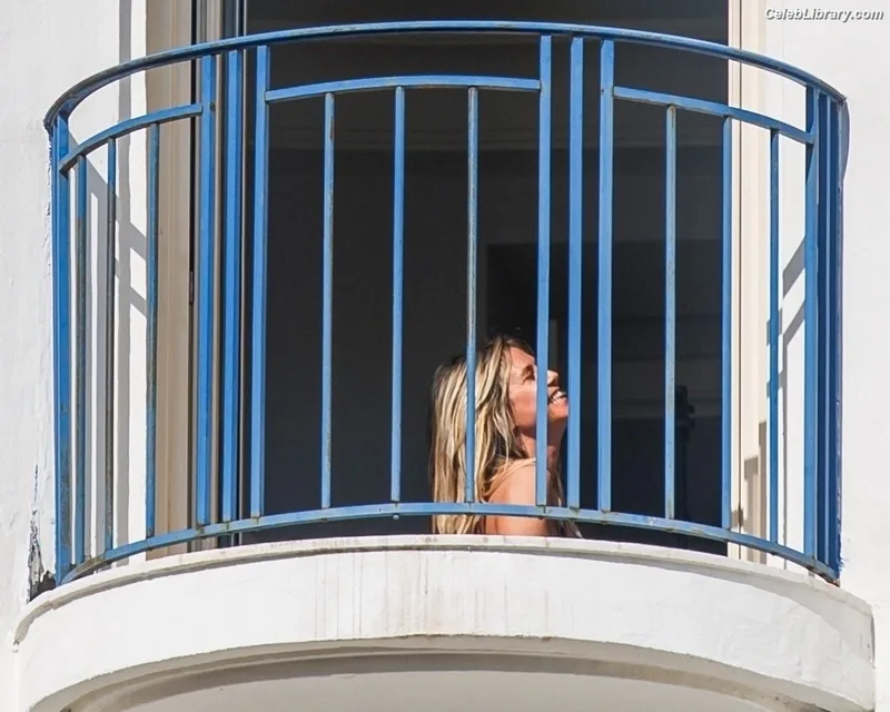 Heidi Klum photo 22 of 1639