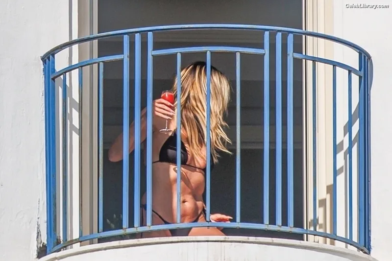 Heidi Klum photo 4 of 1639