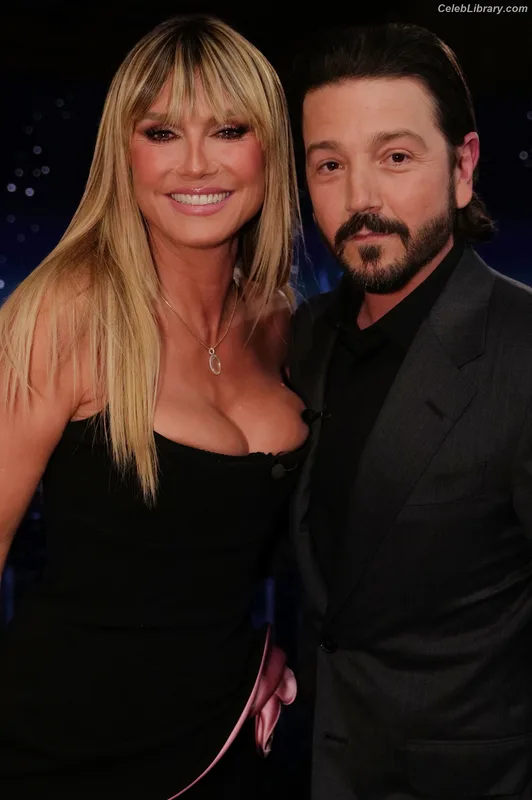 Heidi Klum photo 3 of 1639