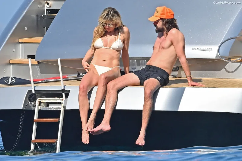 Heidi Klum photo 14 of 1639