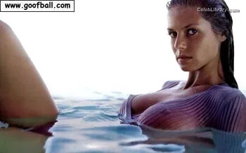 Heidi Klum photo 12 of 1639