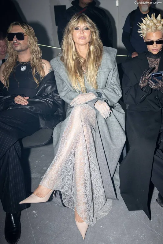 Heidi Klum photo 2 of 1639