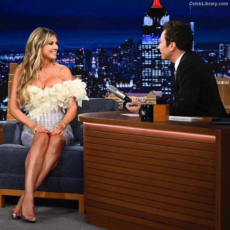 Heidi Klum photo 8 of 1639