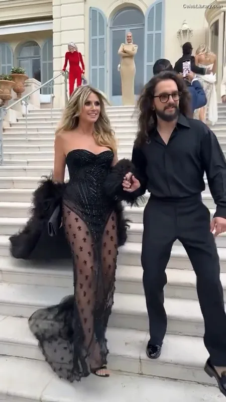 Heidi Klum photo 1 of 1639