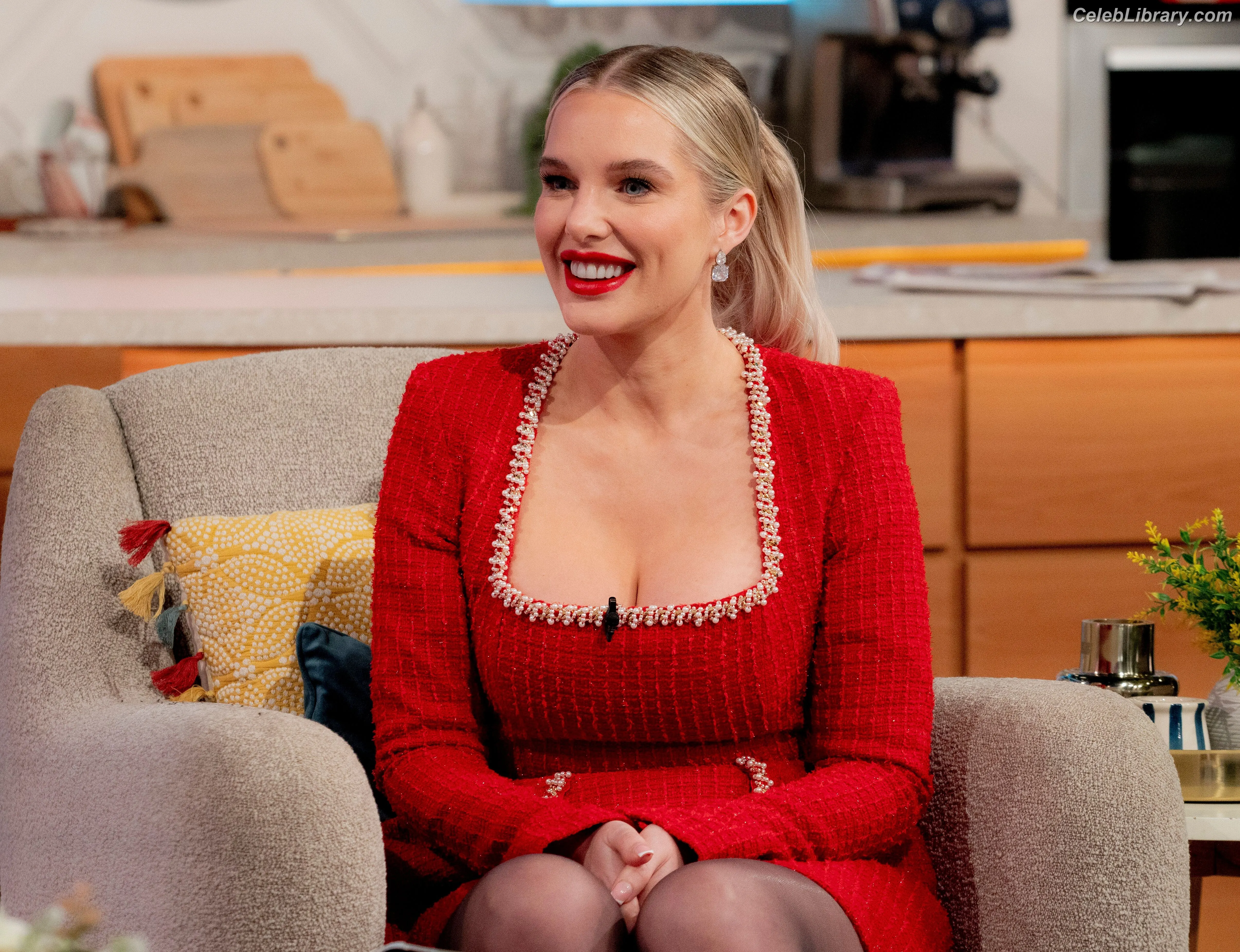 Helen Flanagan photo 4 of 616