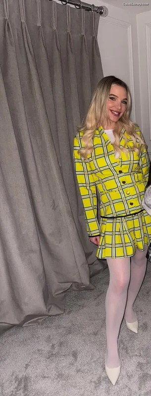 Helen Flanagan photo 11 of 617