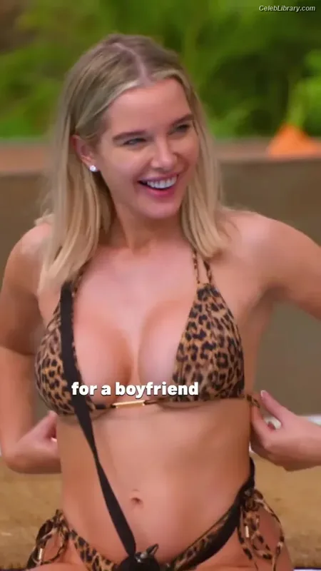 Helen Flanagan photo 12 of 617
