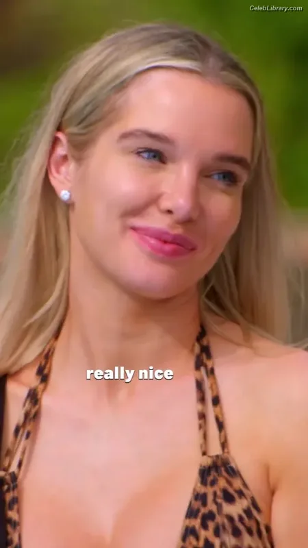 Helen Flanagan photo 13 of 617