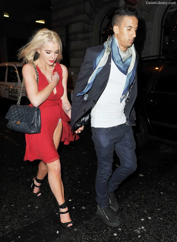 Helen Flanagan photo 9 of 617
