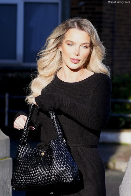 Helen Flanagan photo 6 of 617