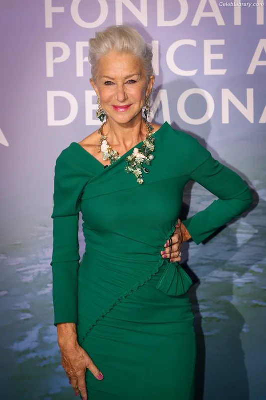 Helen Mirren photo 4 of 52