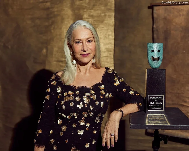 Helen Mirren photo 15 of 52