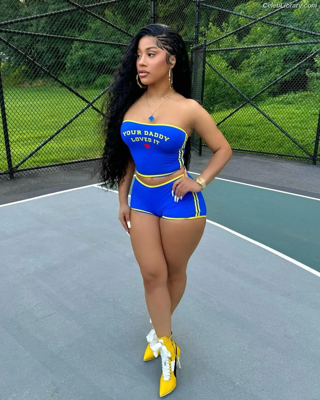 Hennessy Carolina photo 4 of 109