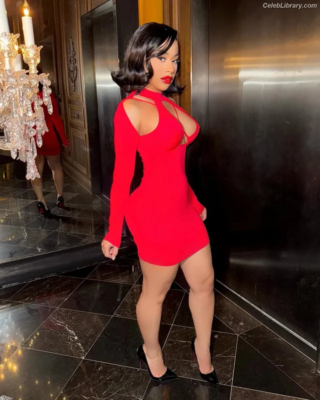Hennessy Carolina photo 2 of 110