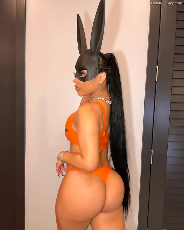 Hennessy Carolina photo 8 of 110
