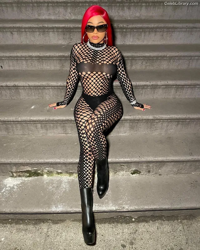 Hennessy Carolina photo 19 of 110