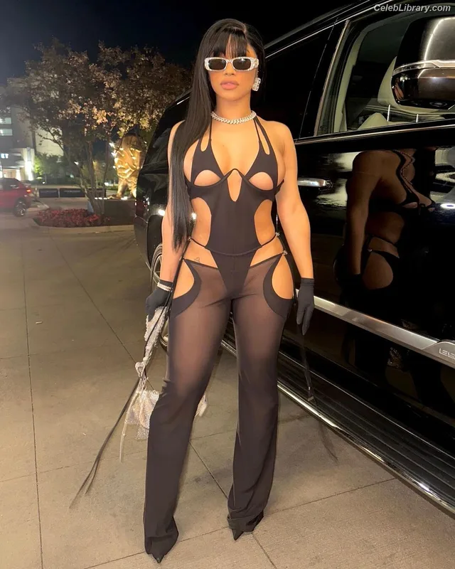 Hennessy Carolina photo 9 of 110