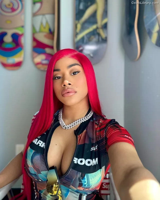 Hennessy Carolina photo 20 of 110