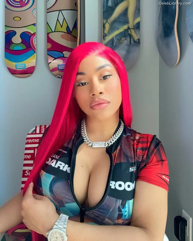 Hennessy Carolina photo 23 of 110