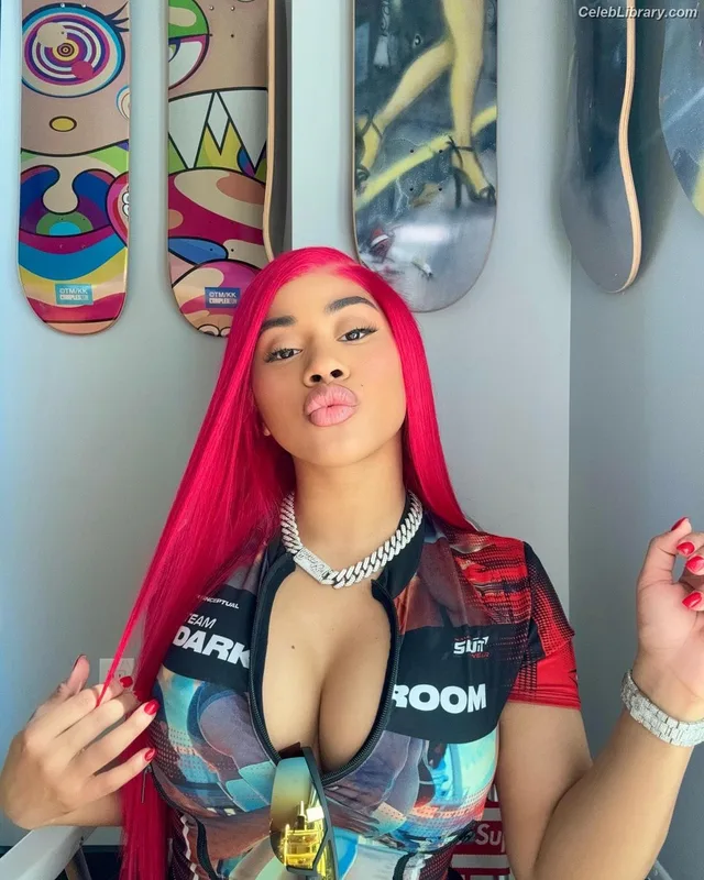 Hennessy Carolina photo 24 of 110