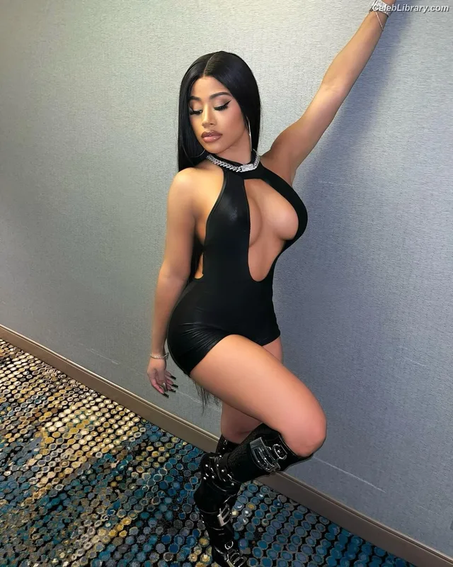 Hennessy Carolina photo 5 of 110