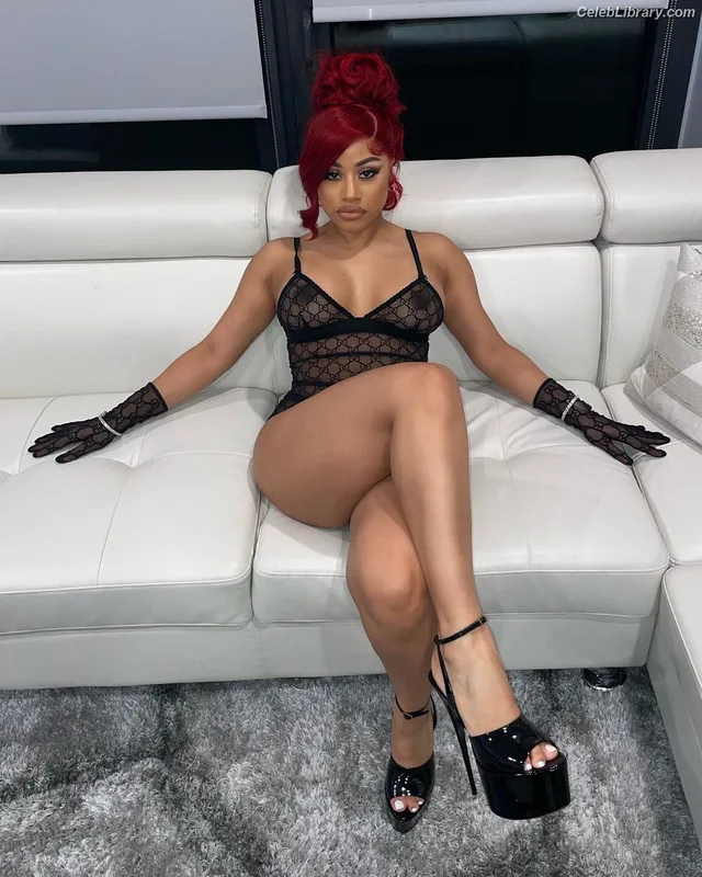 Hennessy Carolina photo 15 of 110