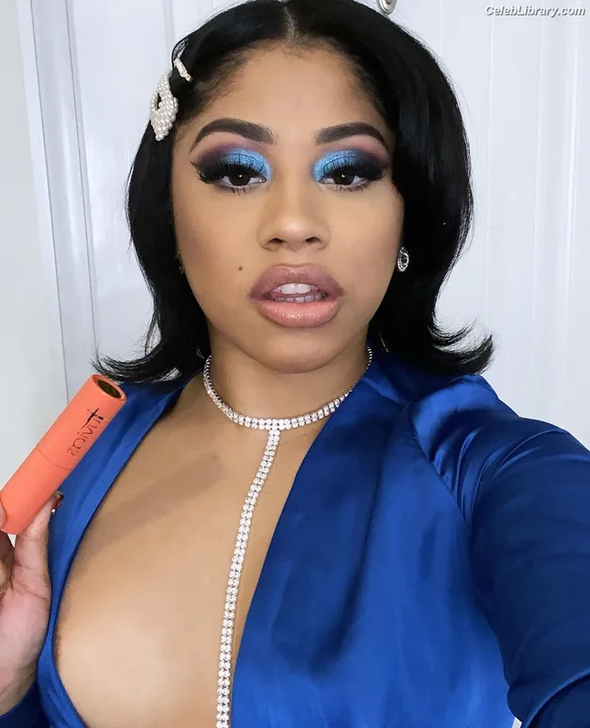 Hennessy Carolina photo 16 of 110