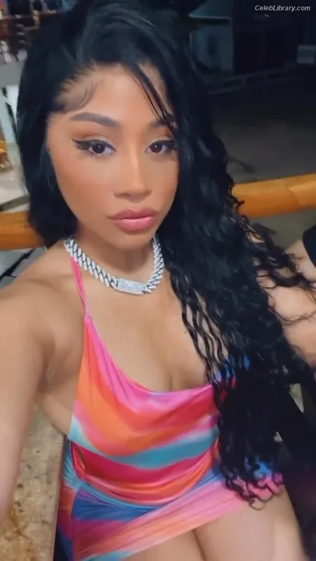 Hennessy Carolina photo 8 of 110