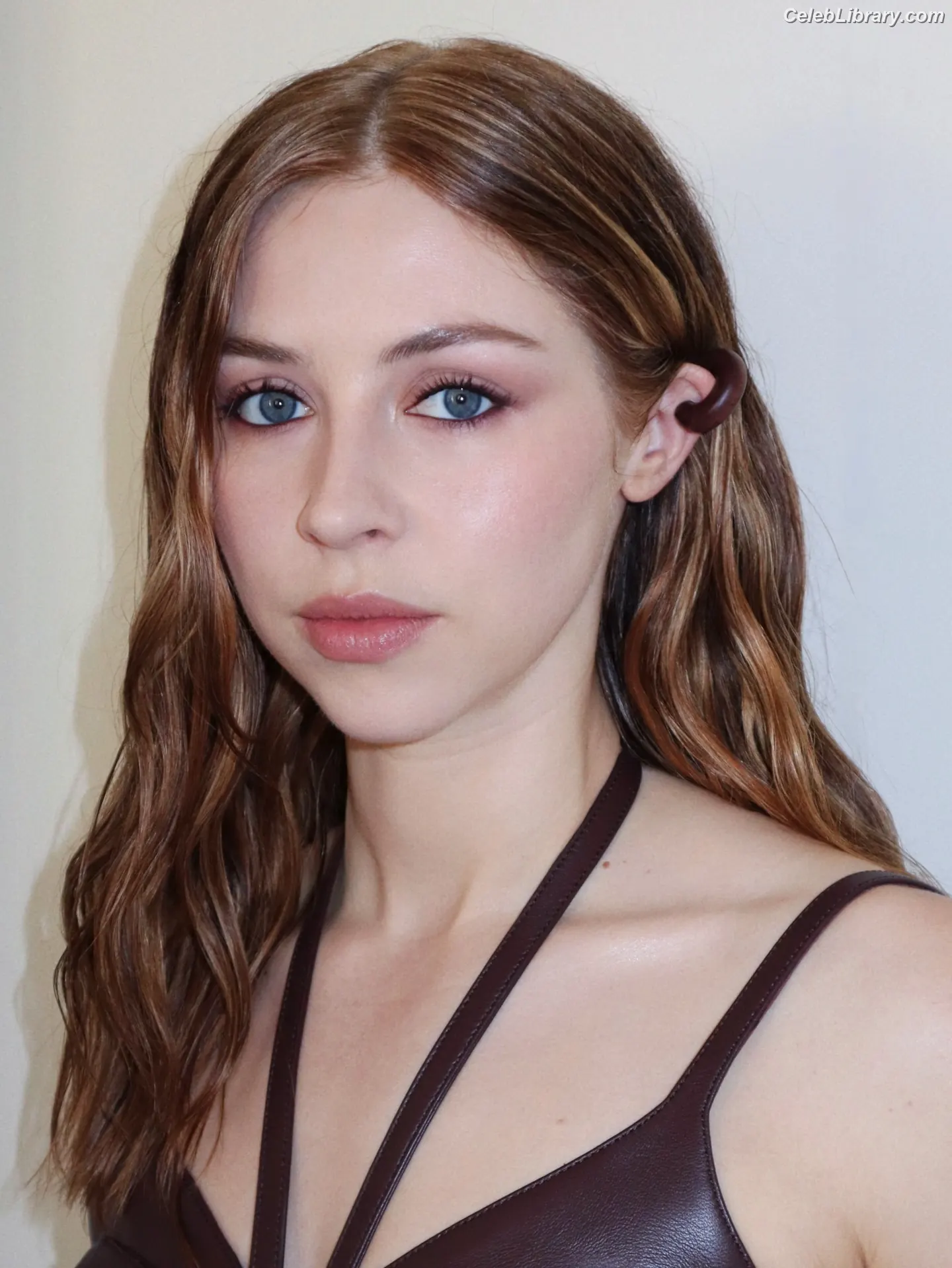 Hermione Corfield photo 18 of 164