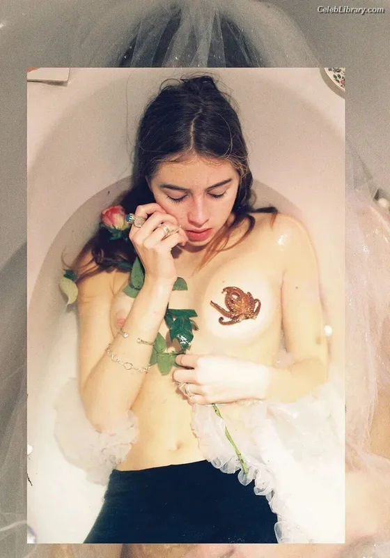 Hermione Corfield photo 16 of 165