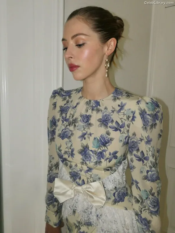 Hermione Corfield photo 24 of 165