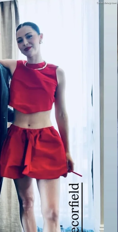 Hermione Corfield photo 18 of 165