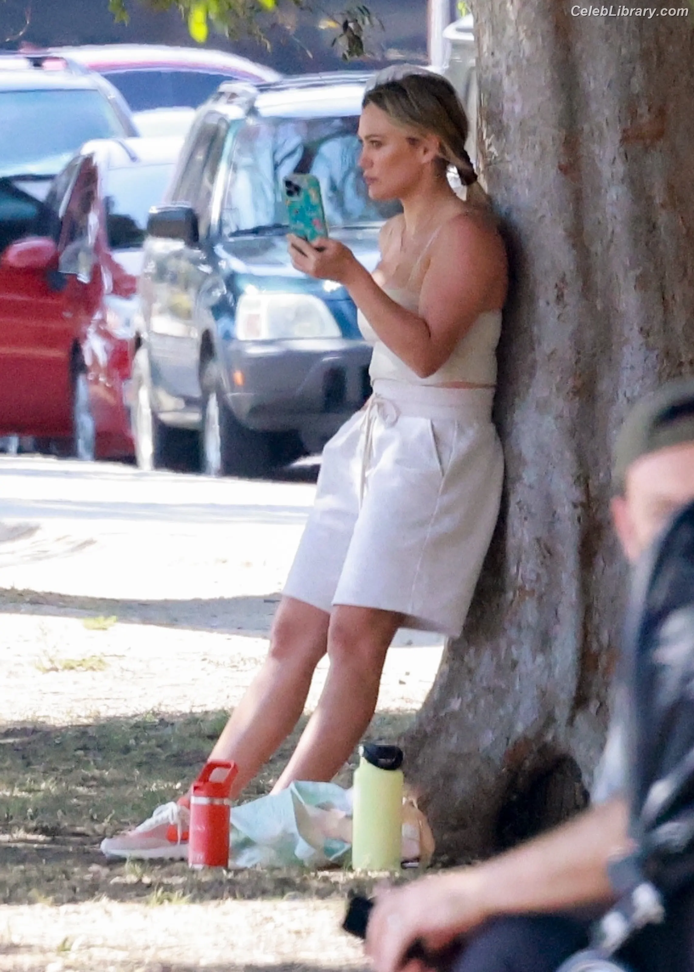 Hilary Duff photo 20 of 1413