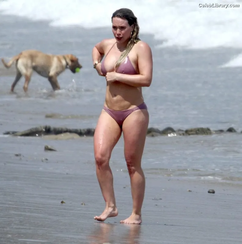 Hilary Duff photo 6 of 1413