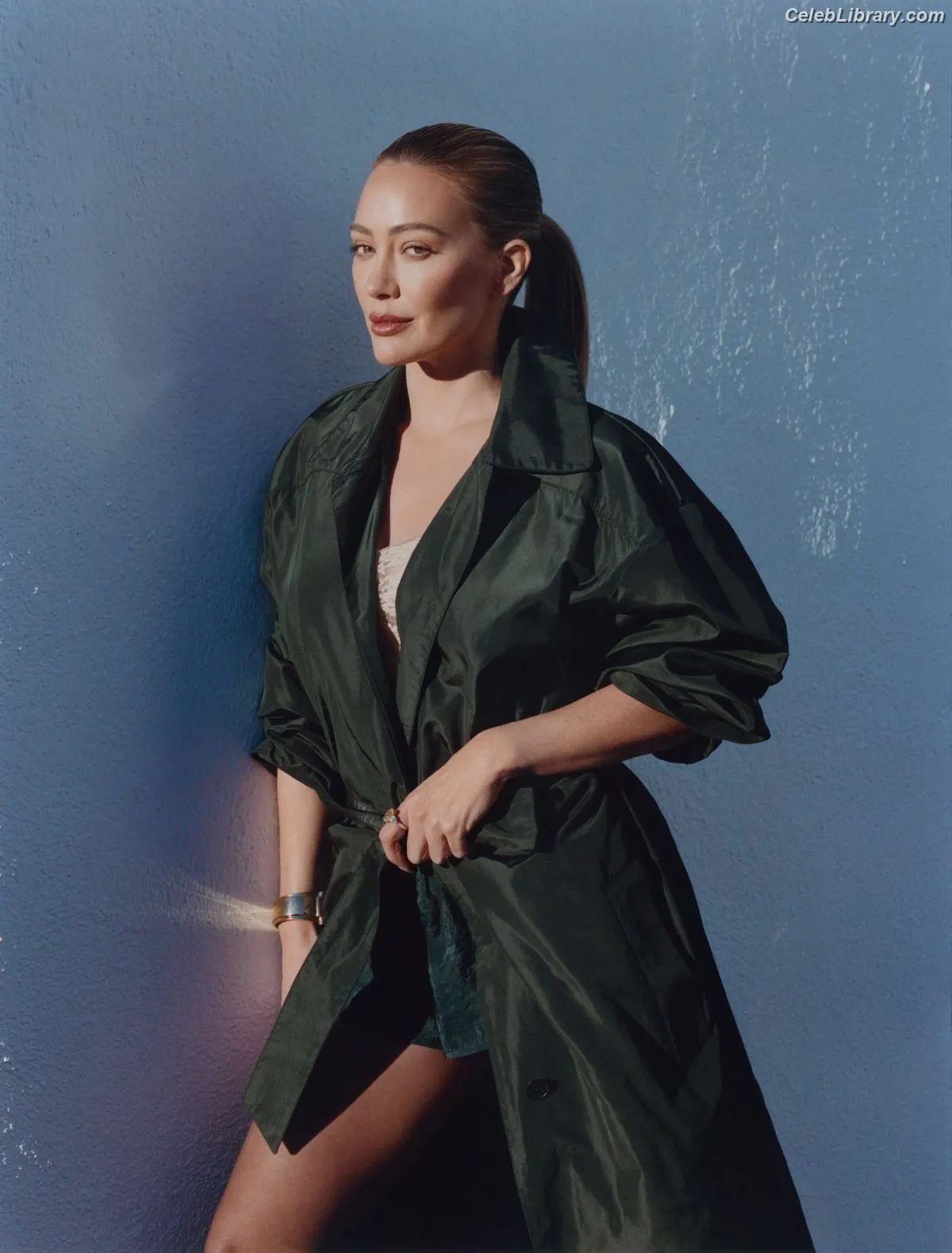 Hilary Duff photo 21 of 1413