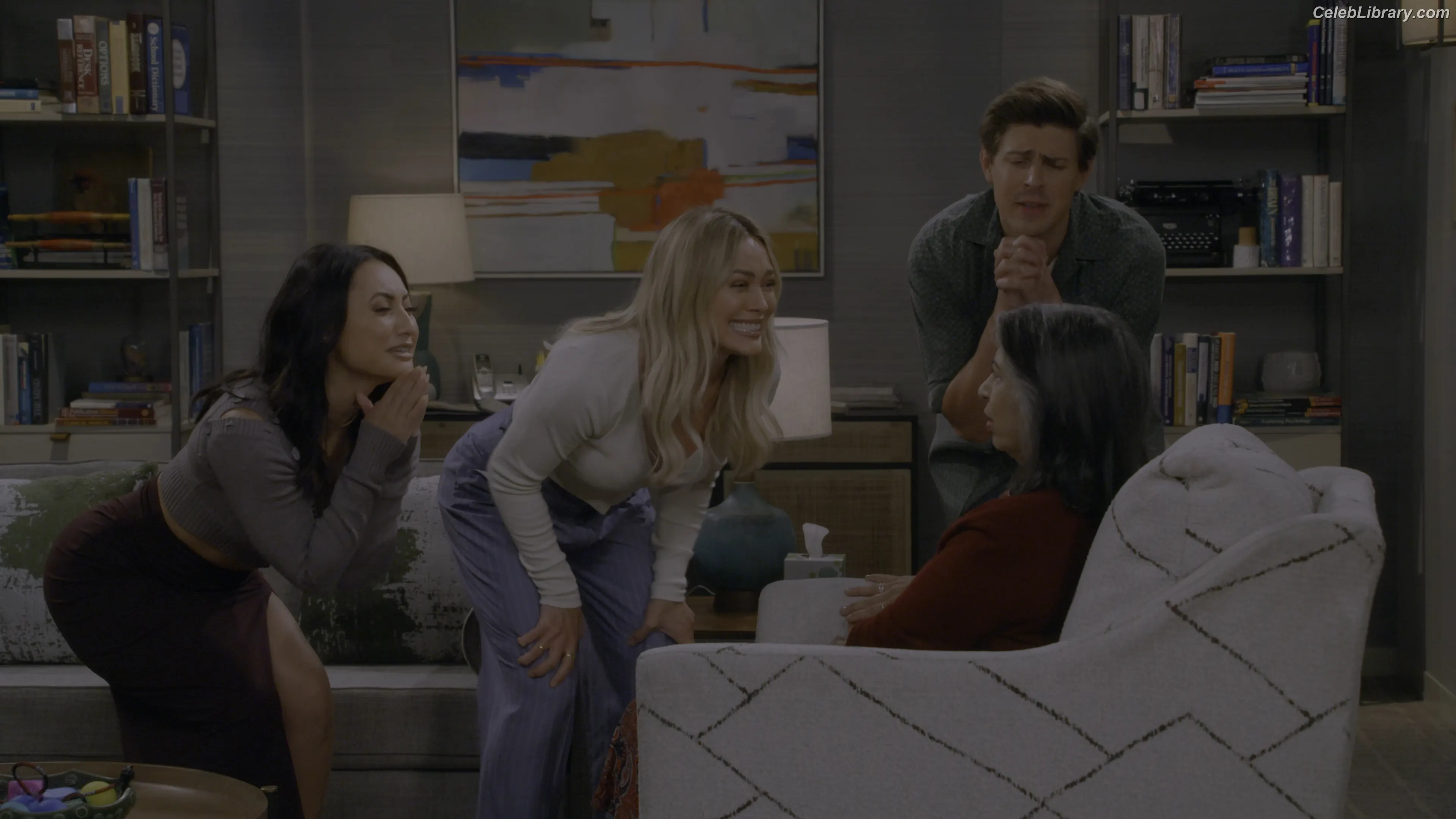 Hilary Duff photo 21 of 1413