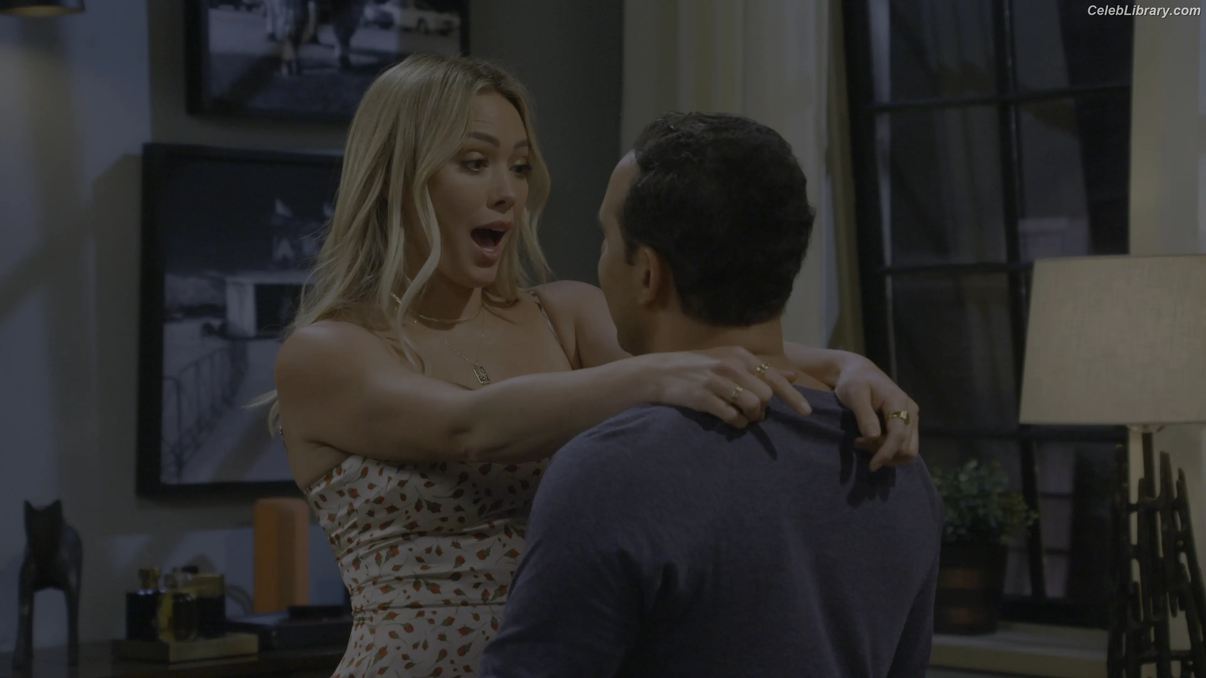 Hilary Duff photo 6 of 1413