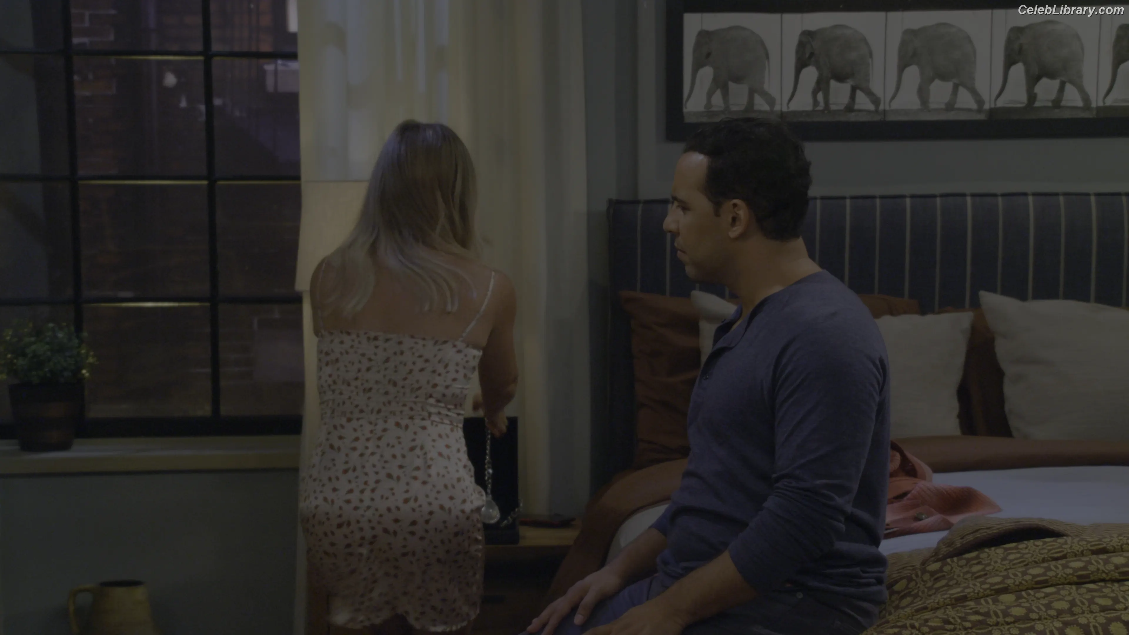 Hilary Duff photo 12 of 1413