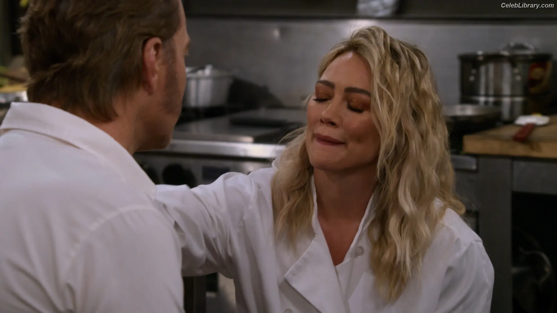 Hilary Duff photo 11 of 1413