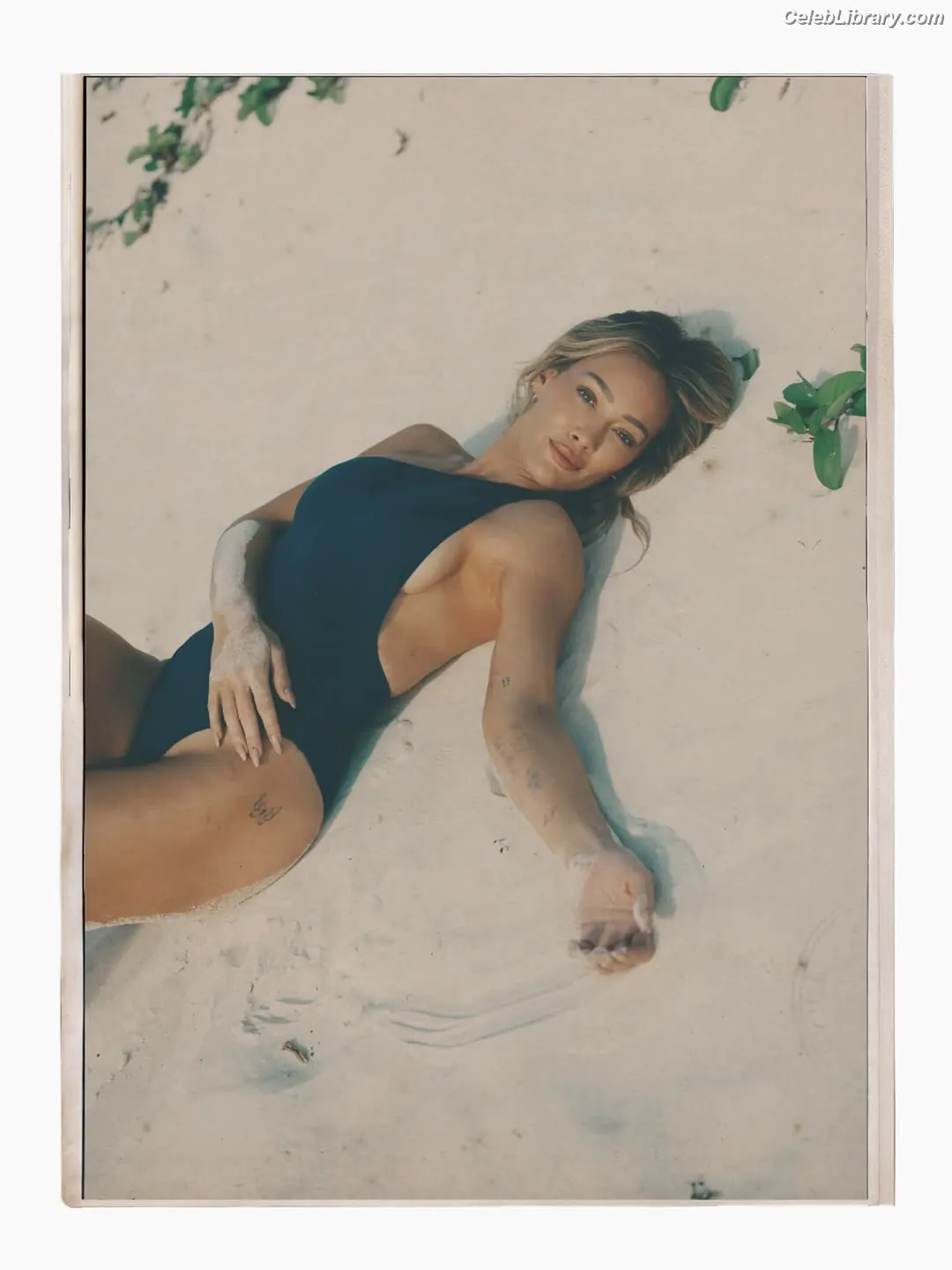 Hilary Duff photo 5 of 1413