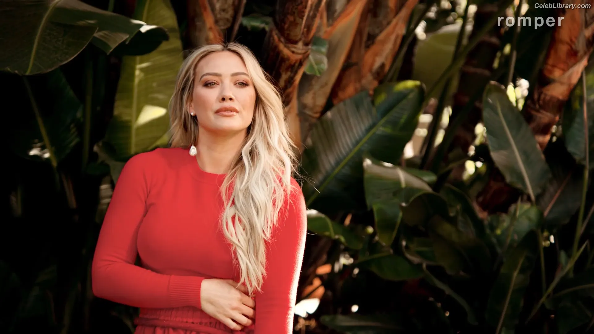 Hilary Duff photo 14 of 1413